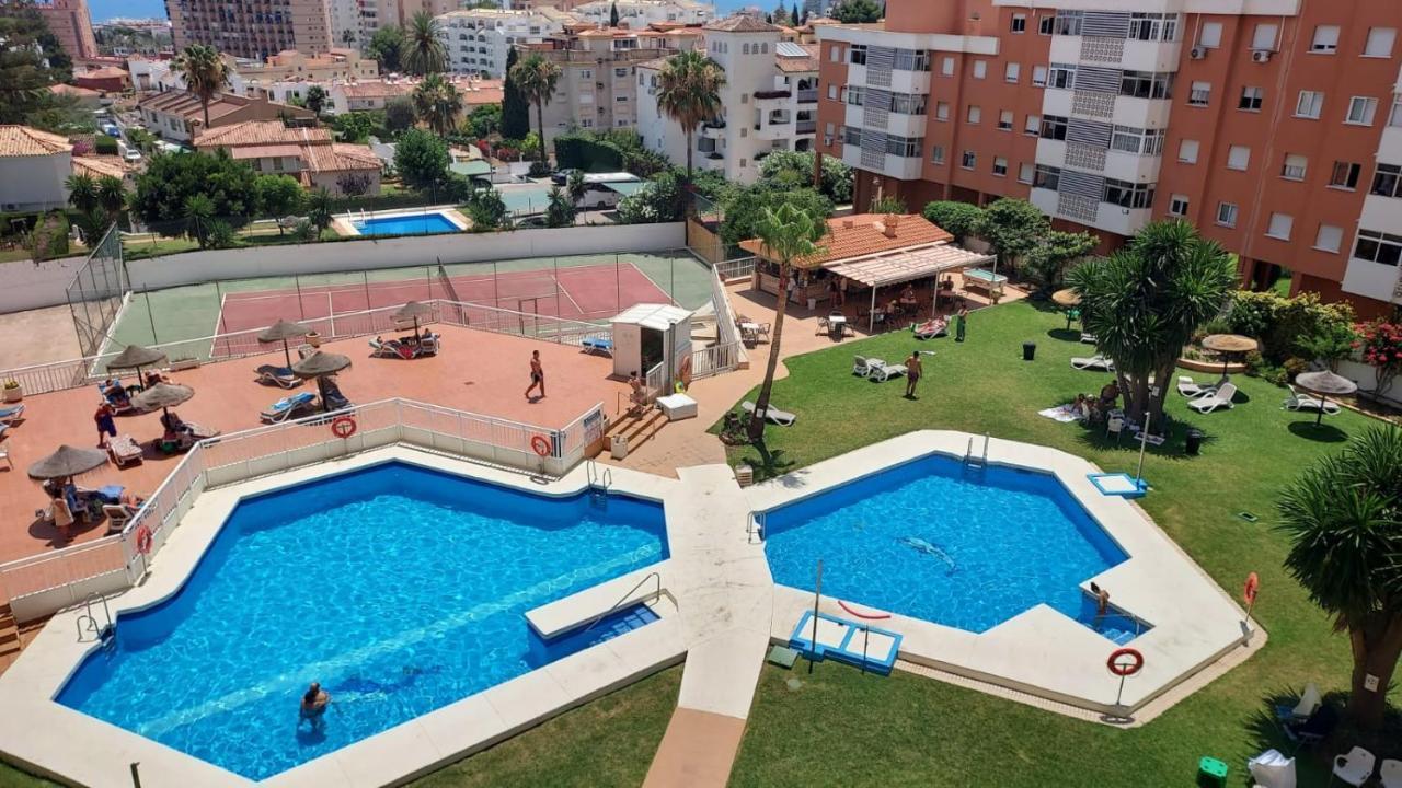 Enjoying Together Torremolinos Exterior photo